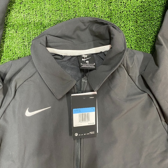 Nike Swoosh Football WMNS Full Zip Jacket CI6432-060 NEW Sz M - Picture 3 of 4